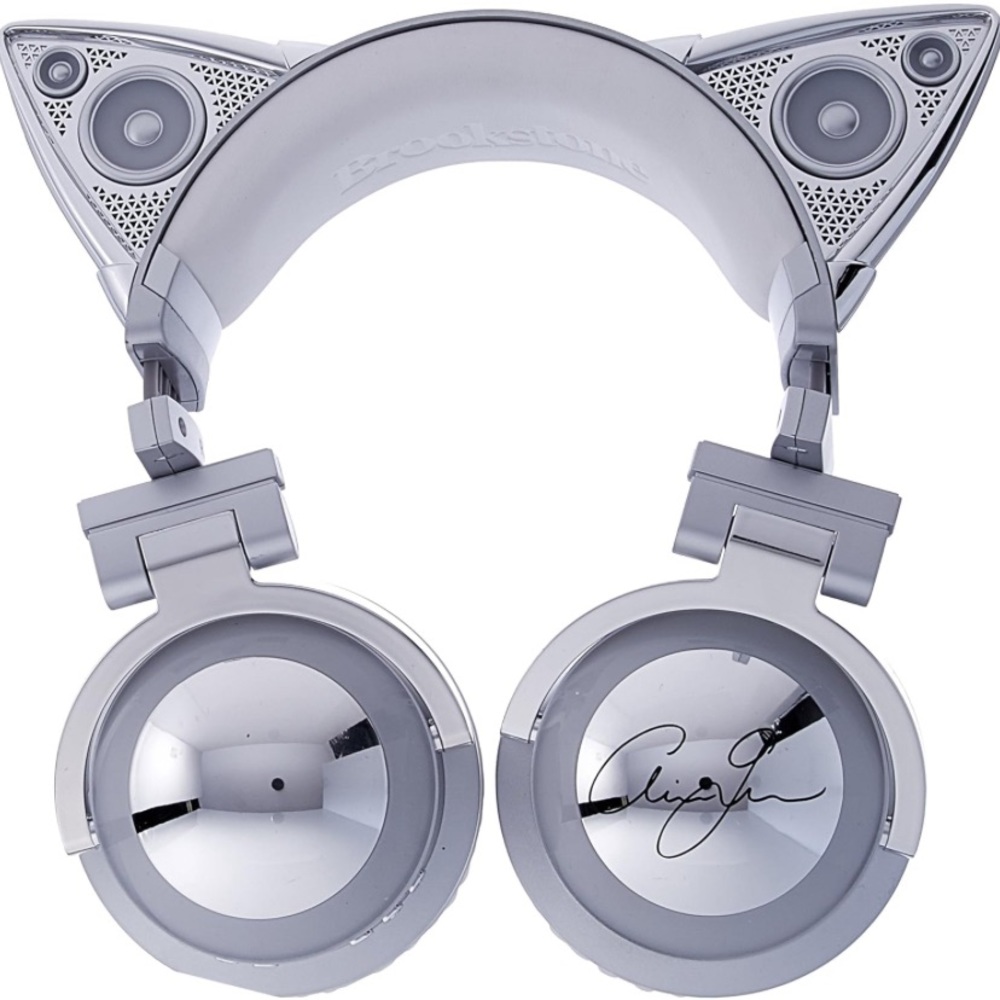 2 set Brooke headphones with cases